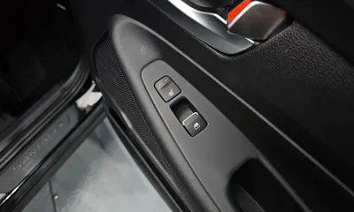 Hyundai Santafe 2023, 42154 км, за 15747.67 USD - фото 35