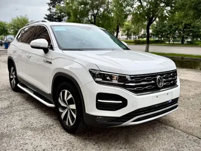 Volkswagen Tayron 2022, 43000 км, за 20512.37 USD