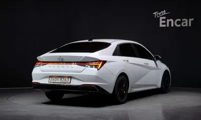 Hyundai Avante 2021, 93880 км, за 11225.63 USD