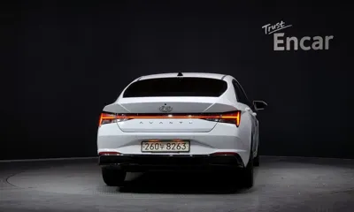 Hyundai Avante 2021, 93880 км, за 11225.63 USD