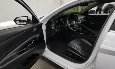Hyundai Avante 2021, 93880 км, за 11225.63 USD - фото 10