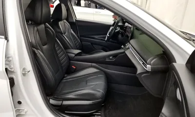 Hyundai Avante 2021, 93880 км, за 11225.63 USD - фото 11