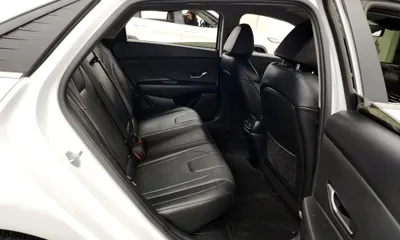 Hyundai Avante 2021, 93880 км, за 11225.63 USD - фото 12
