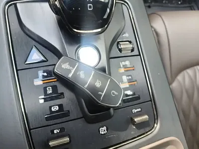 BYD Han 2022, 66700 км, за 12060.92 USD - фото 9