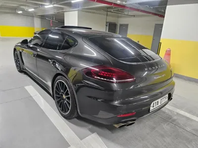 Porsche Panamera 2016, 107226 км, за 17395.3 USD