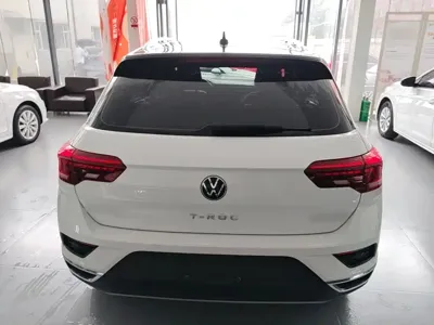 Volkswagen T-Roc 2021, 62600 км, за 10785.55 USD - фото 6
