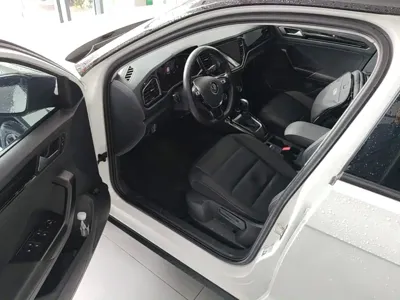 Volkswagen T-Roc 2021, 62600 км, за 10785.55 USD - фото 16