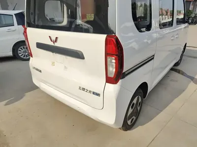 Wuling Zhiguang EV 2026, 100 км, за 7259.91 USD - фото 8