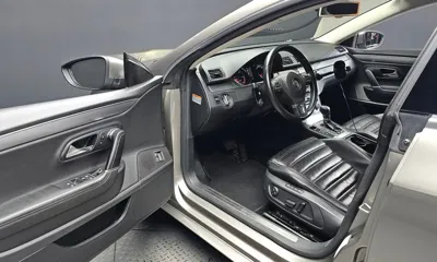 Volkswagen CC 2013, 164264 км, за 21682.3 USD - фото 10