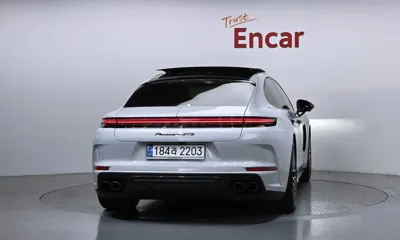 Porsche Panamera 2025, 25059 км, за 148972.29 USD