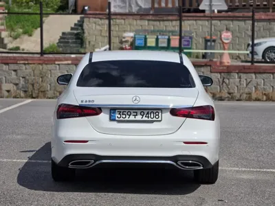 Mercedes-Benz E-Class 2023, 21000 км, за 28149.9 USD