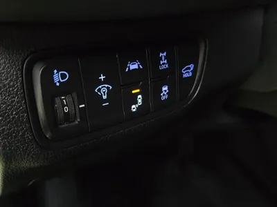 Hyundai Santafe 2019, 138500 км, за 11562.6 USD - фото 12