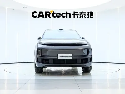 Li Auto Li L8 2025, 5800 км, за 42497.03 USD - фото 9