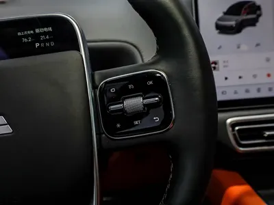 Li Auto Li L8 2025, 5800 км, за 42497.03 USD - фото 39