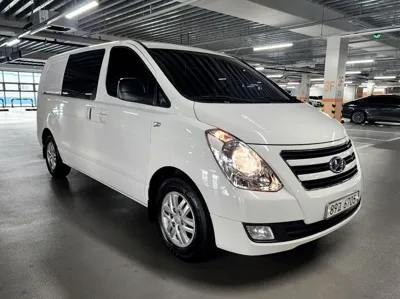 Hyundai Starex 2017, 118176 км, за 6956.12 USD