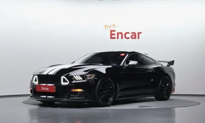 Ford Mustang · 2017 год