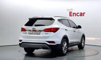 Hyundai Santafe 2016, 130042 км, за 7218.86 USD