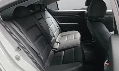 Hyundai Avante 2017, 109824 км, за 5942.63 USD - фото 11
