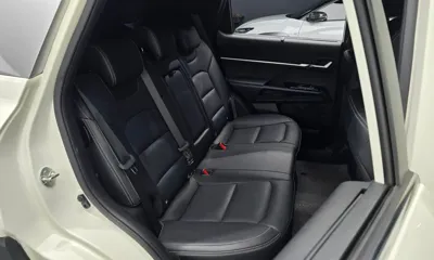 KG_Mobility_Ssangyong Torres 2023, 41317 км, за 14846.64 USD - фото 26