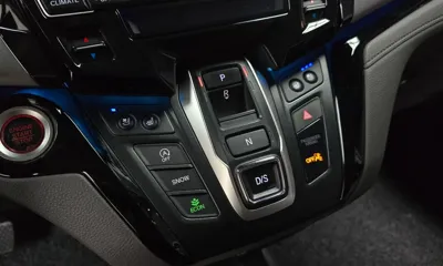 Honda Odyssey 2019, 79937 км, за 17656.33 USD - фото 9