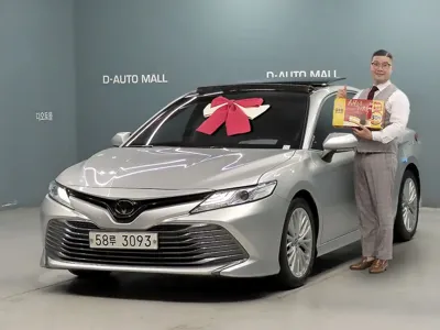 Toyota Camry · 2019 год