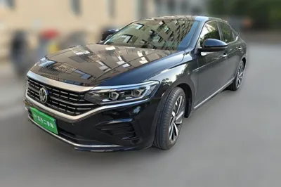 Volkswagen Passat · 2023 год