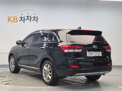Kia Sorento 2016, 185062 км, за 6940.78 USD