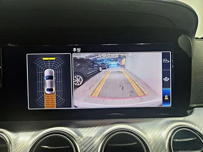 Mercedes-Benz E-Class 2020, 48387 км, за 20186.23 USD - фото 12