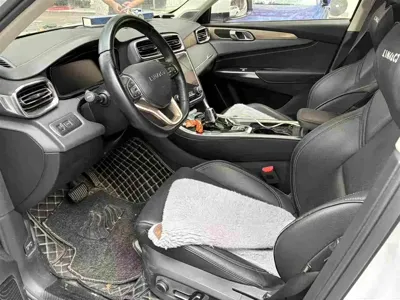Lynk & Co 01 2019, 61000 км, за 7271.68 USD
