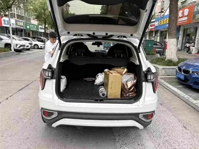 Lynk & Co 01 2019, 61000 км, за 7271.68 USD