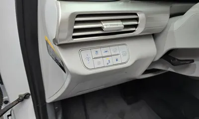 Hyundai Nexo 2023, 42442 км, за 14918.57 USD - фото 27