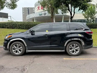 Toyota Highlander 2017, 85000 км, за 13841.05 USD
