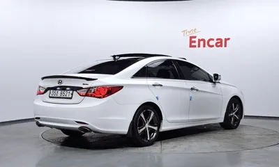 Hyundai Sonata 2012, 183778 км, за 2953.92 USD