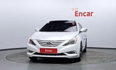 Hyundai Sonata 2012, 183778 км, за 2953.92 USD