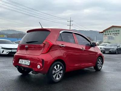 Kia Morning 2016, 67000 км, за 3938.56 USD
