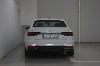 Audi A4 2023, 19990 км, за 21662.07 USD