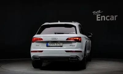 Audi Q5 2021, 35587 км, за 25677.69 USD