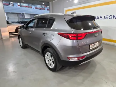 Kia Sportage 2016, 329000 км, за 4364.82 USD