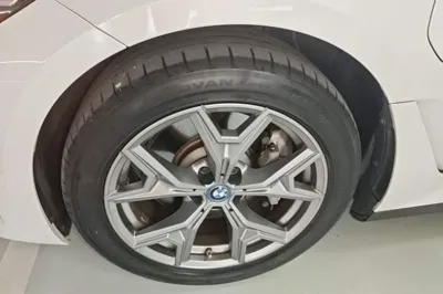 BMW i3 2022, 33200 км, за 22864 USD - фото 10