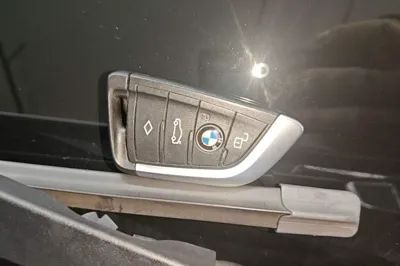 BMW i3 2022, 33200 км, за 22864 USD - фото 23