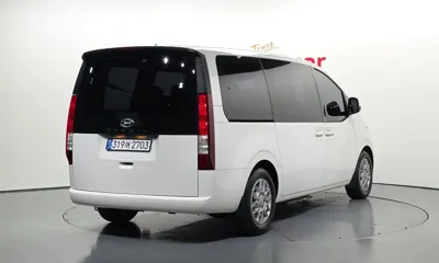 Hyundai Staria 2022, 43443 км, за 17226.8 USD
