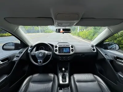 Volkswagen Tiguan 2013, 119000 км, за 4390.81 USD - фото 13