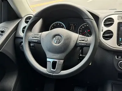 Volkswagen Tiguan 2013, 119000 км, за 4390.81 USD - фото 15