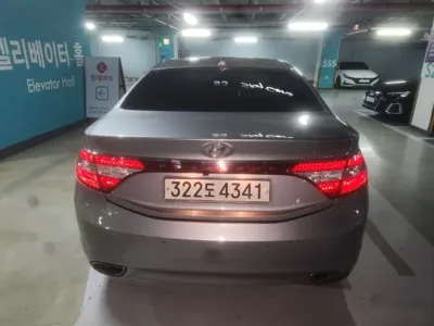 Hyundai Grandeur 2013, 136434 км, за 4529.34 USD