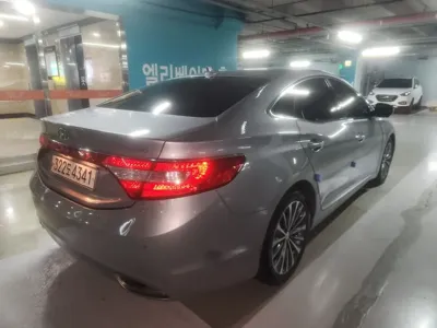 Hyundai Grandeur 2013, 136434 км, за 4529.34 USD