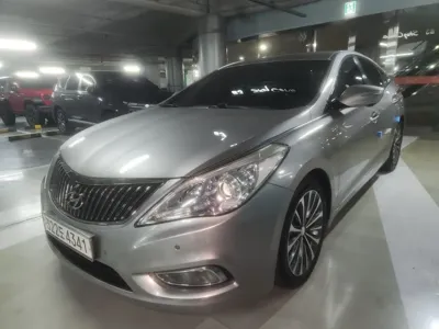 Hyundai Grandeur 2013, 136434 км, за 4529.34 USD - фото 8
