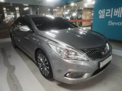Hyundai Grandeur 2013, 136434 км, за 4529.34 USD - фото 9