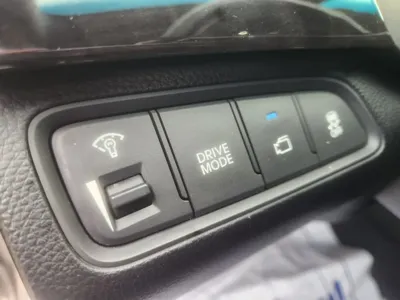 Hyundai Grandeur 2013, 136434 км, за 4529.34 USD - фото 18