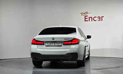 BMW 5-Series 2021, 64084 км, за 22725.78 USD
