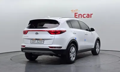 Kia Sportage 2018, 29993 км, за 10240.25 USD